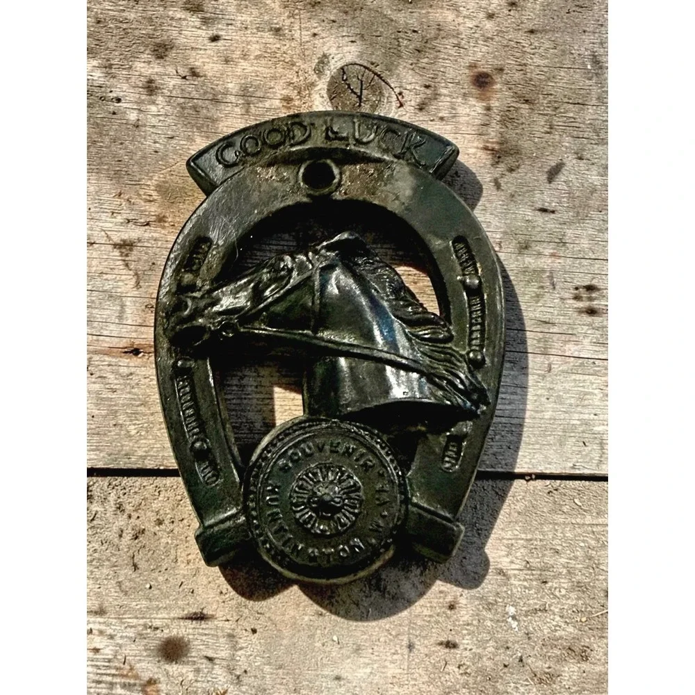 Vintage Cast Iron Good Luck Horseshoe Horse Head Souvenir Huntington W. Va. - Picture 2 of 5
